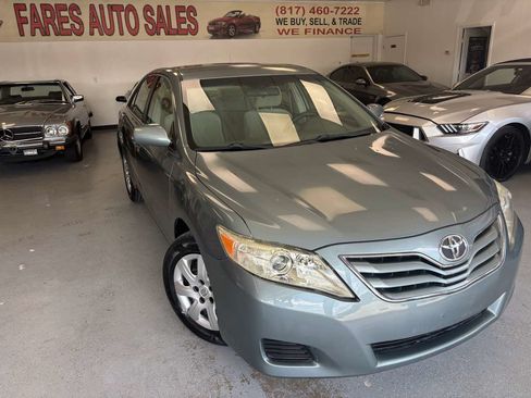 Used 2010 Toyota Camry LE w/ Fleet Convenience Pkg FWD image 5