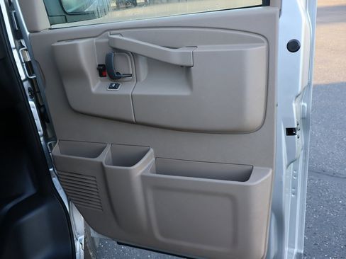 New 2025 Chevrolet Express 3500 w/ Driver Convenience Package image 17