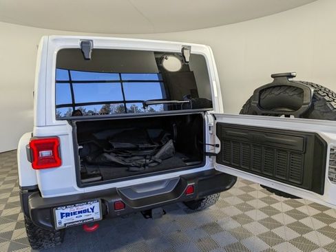 Used 2021 Jeep Wrangler Unlimited Rubicon image 16