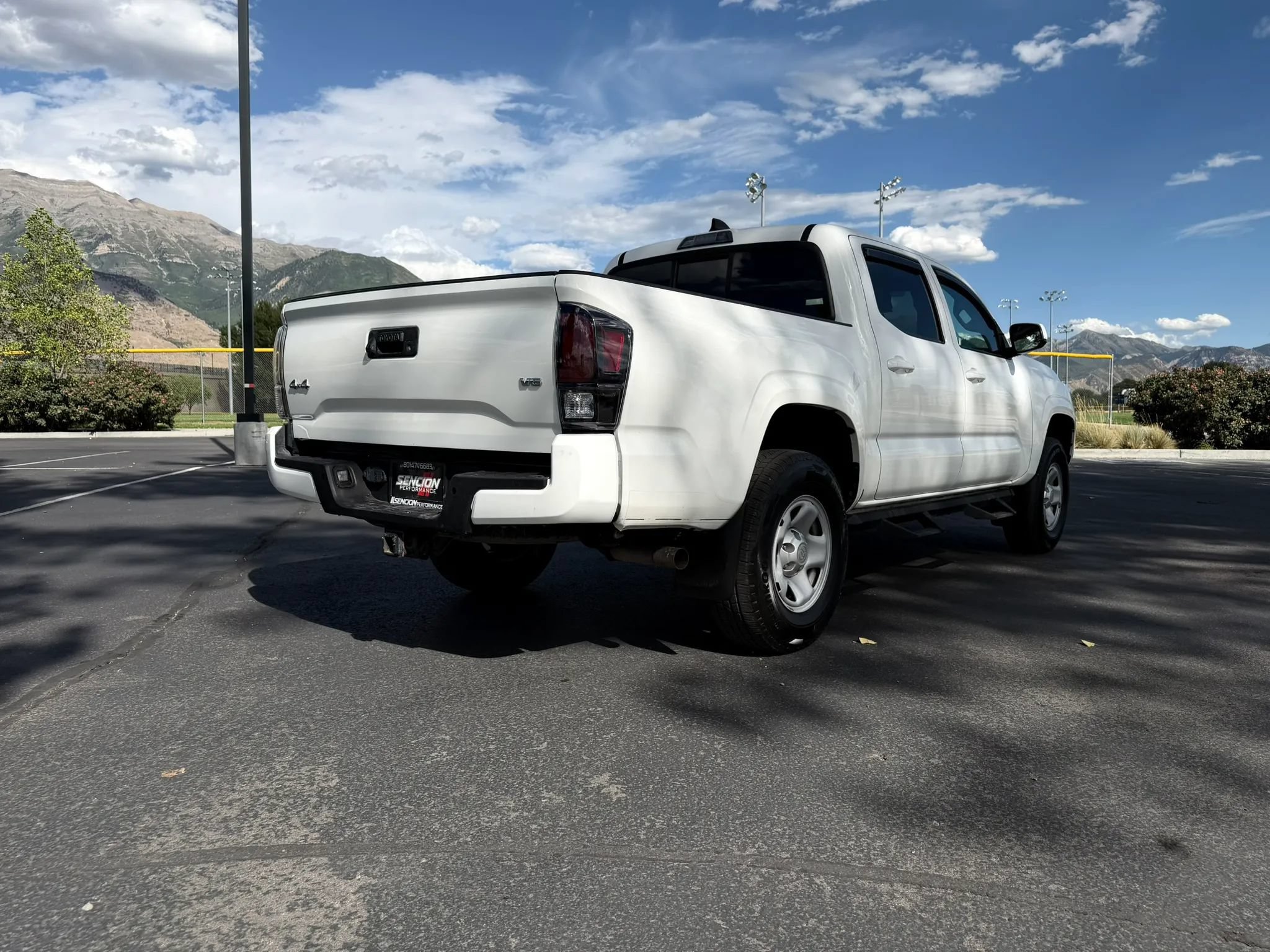 Used 2021 Toyota Tacoma SR AWD/4WD image 6