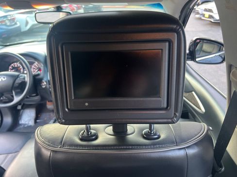 Used 2013 INFINITI JX35 AWD w/ Premium Pkg image 34