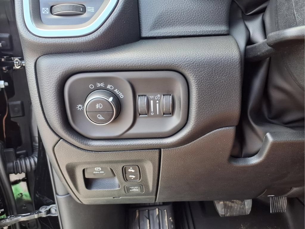 New 2026 RAM 1500 Laramie w/ Night Edition AWD/4WD image 24