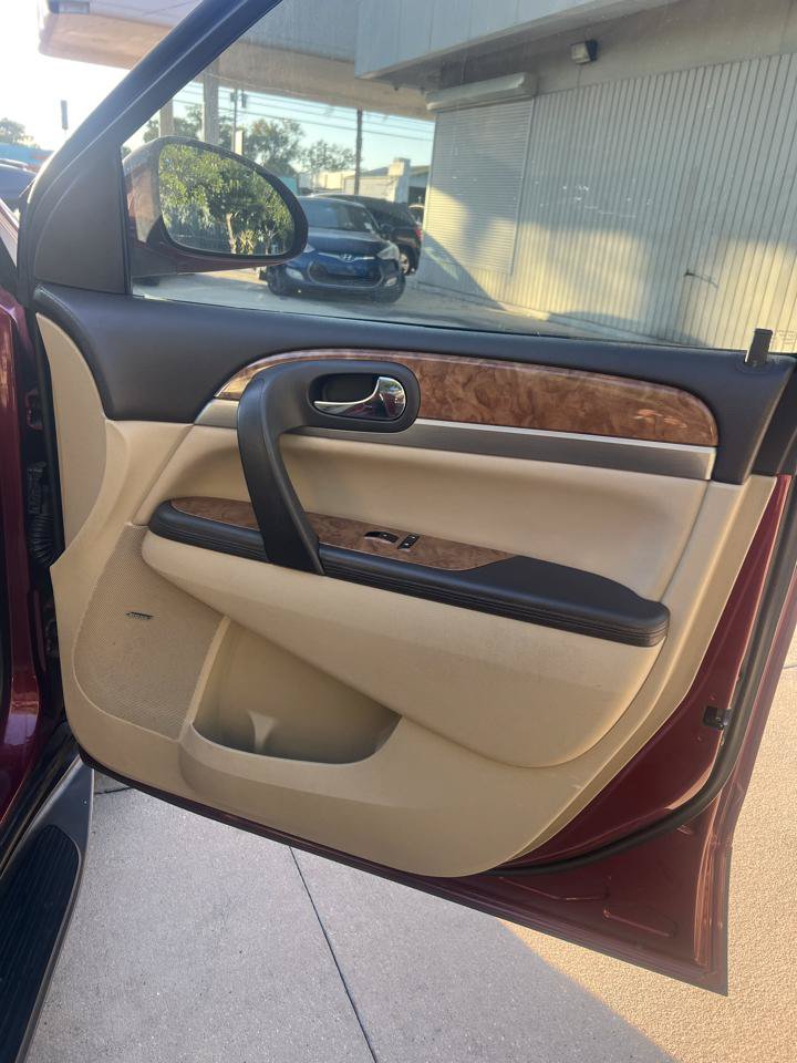 Used 2011 Buick Enclave CXL FWD image 14