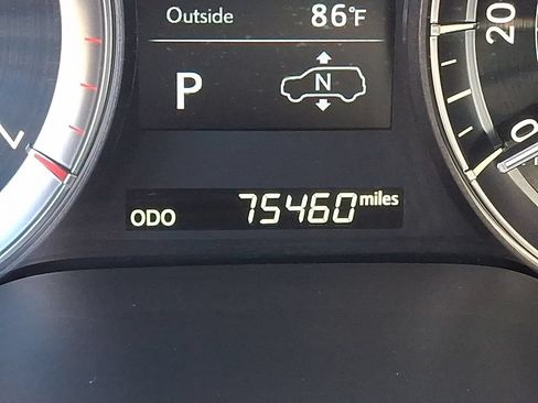 Used 2021 Lexus LX 570 4WD w/ Sport Package image 22
