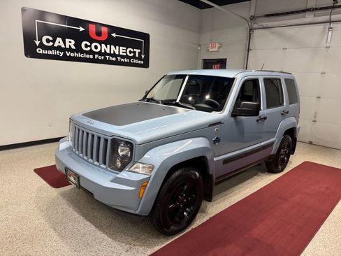 Used 2012 Jeep Liberty Arctic AWD/4WD image 3