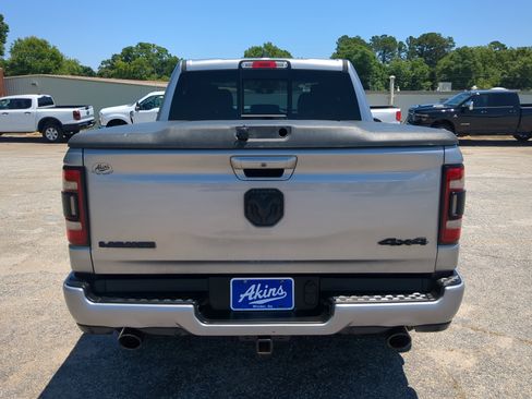 Used 2021 RAM 1500 Laramie AWD/4WD image 4