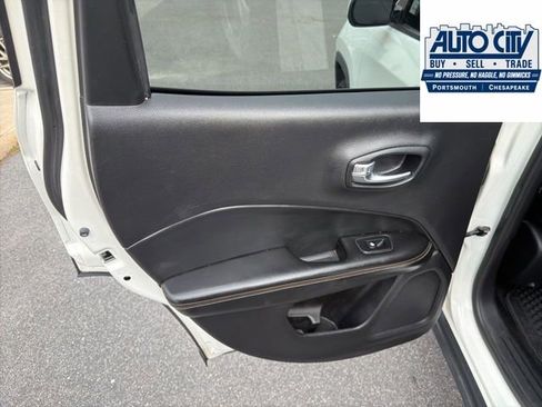 Used 2019 Jeep Compass Latitude w/ Popular Equipment Group AWD/4WD image 33