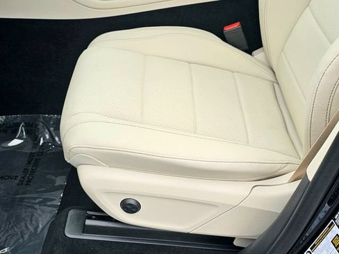 New 2026 Mercedes-Benz GLE 450 4MATIC image 17
