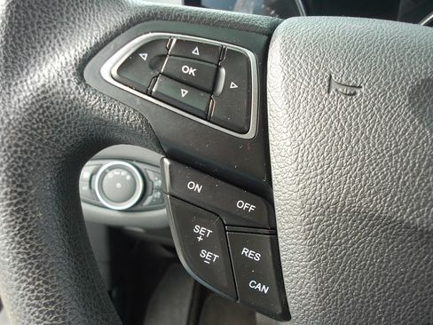 Used 2018 Ford Escape SE FWD image 19