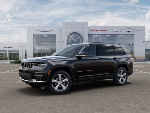 New 2025 Jeep Grand Cherokee L Limited w/ Luxury Tech Group II image 24