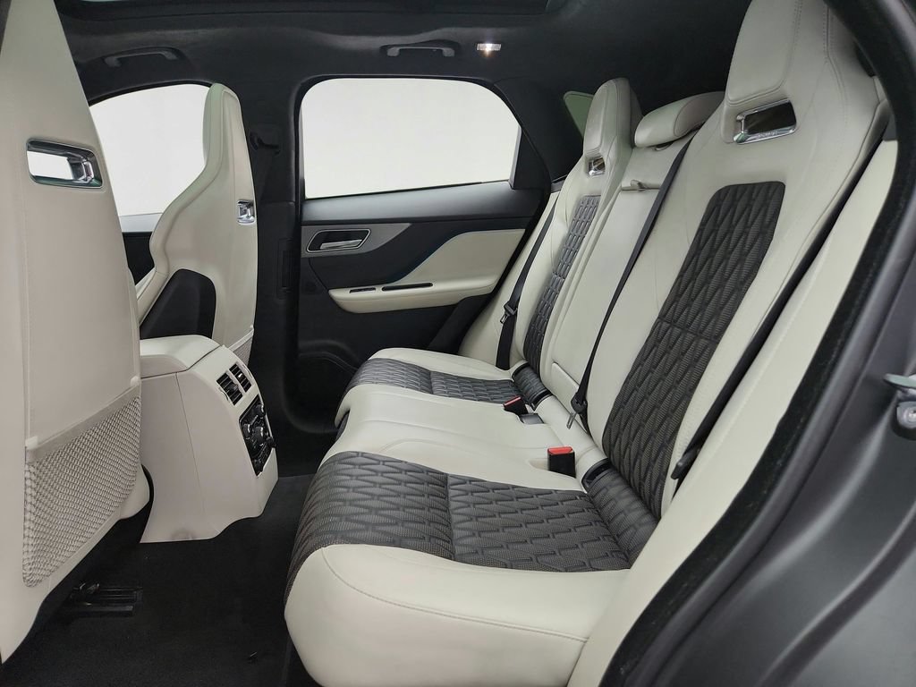 Used 2020 Jaguar F-PACE SVR AWD/4WD image 27