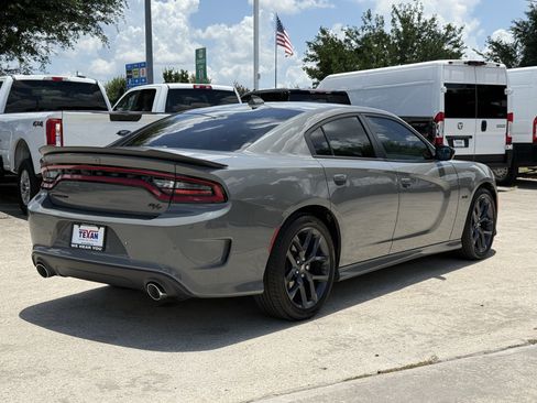 Used 2023 Dodge Charger R/T w/ Blacktop Package RWD image 5