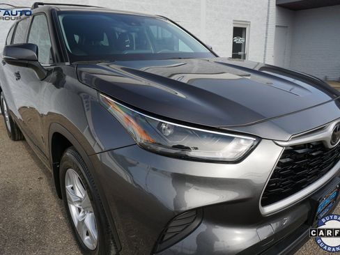 Used 2022 Toyota Highlander L image 7