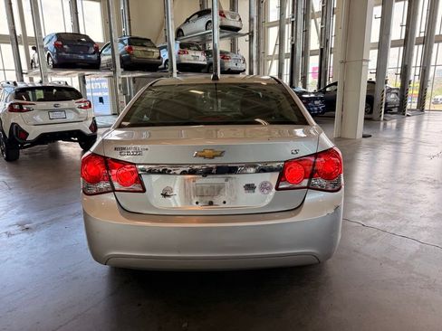 Used 2015 Chevrolet Cruze LT FWD image 4