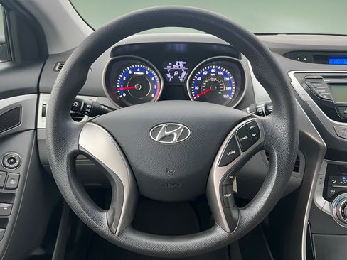Used 2013 Hyundai Elantra GLS FWD image 19