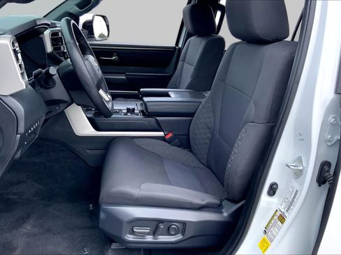 Certified 2025 Toyota Sequoia SR5 AWD/4WD image 8