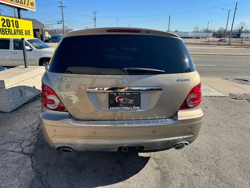 Used 2010 Mercedes-Benz R 350 4MATIC image 4