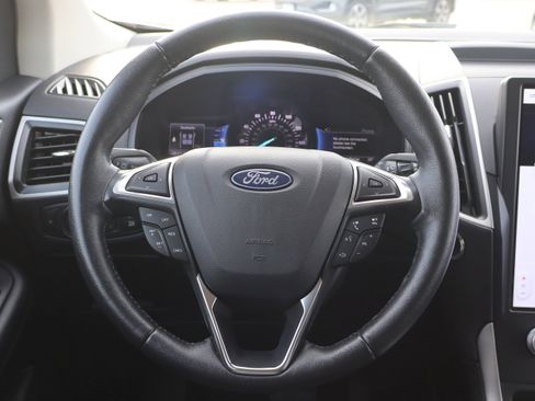 Used 2022 Ford Edge SEL w/ Convenience Package image 14