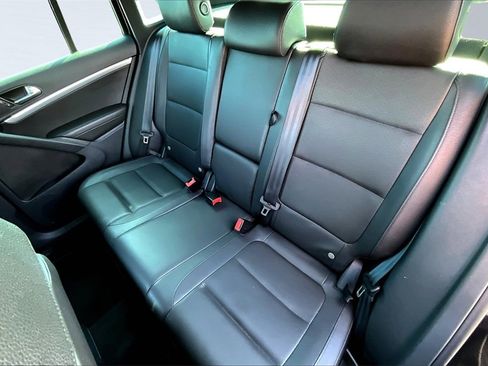 Used 2016 Volkswagen Tiguan R-Line image 26