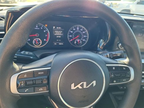 Used 2023 Kia K5 LXS image 22