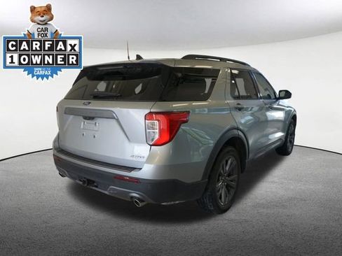 Used 2023 Ford Explorer XLT w/ Equipment Group 202A AWD/4WD image 15
