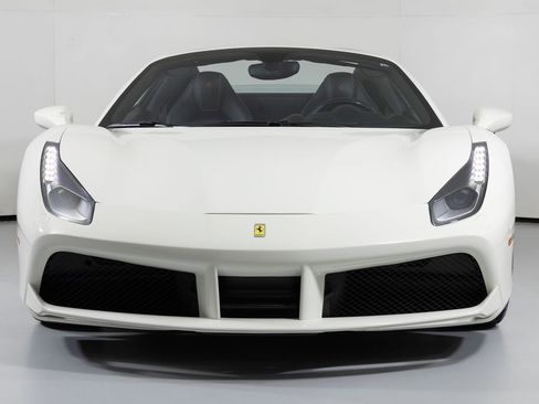 Used 2016 Ferrari 488 Spider image 24
