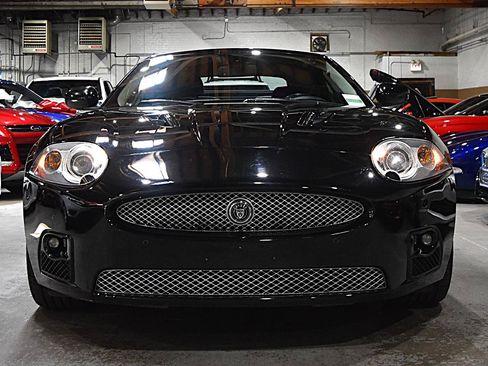 Used 2009 Jaguar XKR R RWD image 3