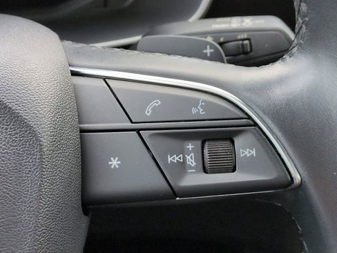 Used 2023 Audi Q3 2.0T Premium image 26