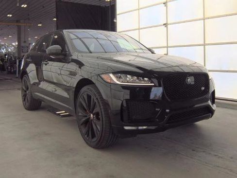 Used 2017 Jaguar F-PACE S AWD/4WD image 3