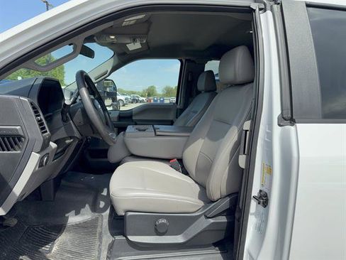 Certified 2020 Ford F250 XL w/ Power Equipment Group AWD/4WD image 5