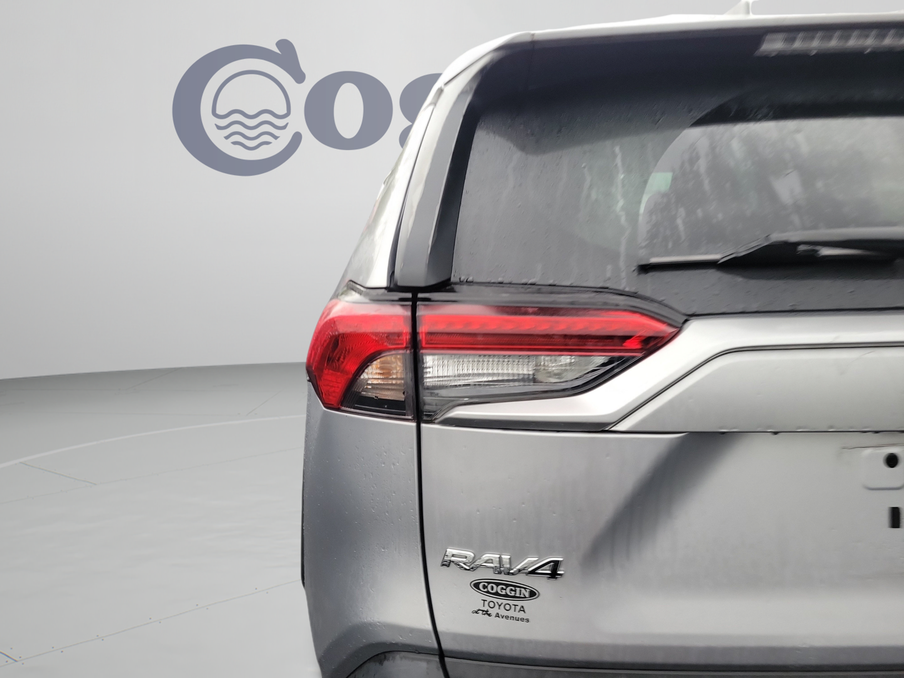 Used 2021 Toyota RAV4 LE FWD image 22