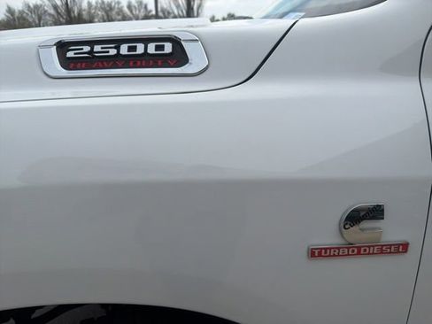 Used 2021 RAM 2500 Big Horn image 9