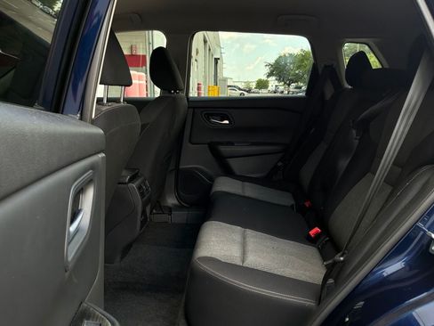 Used 2026 Nissan Rogue SV FWD image 12