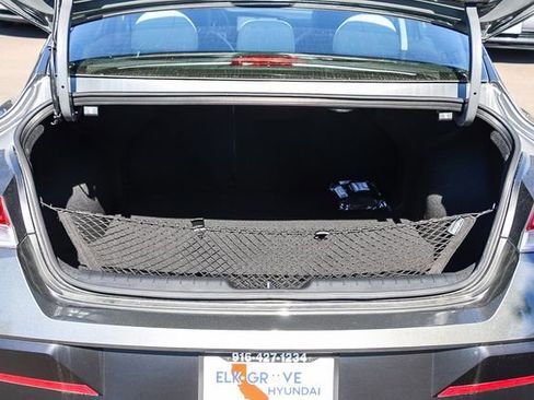 New 2025 Hyundai Elantra Limited image 30