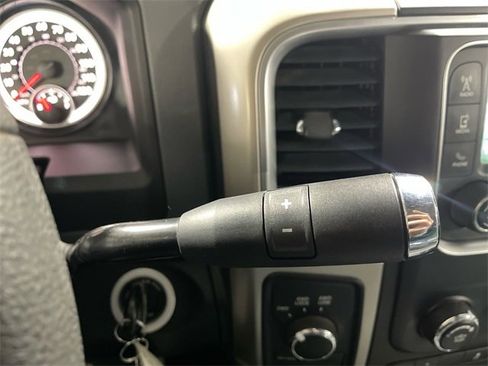 Used 2015 RAM 2500 SLT image 18