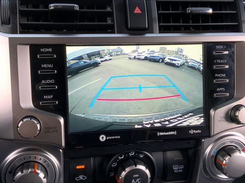 Used 2022 Toyota 4Runner SR5 Premium image 25