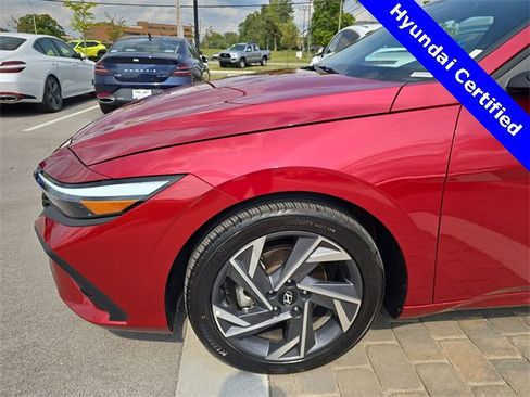 Certified 2025 Hyundai Elantra Sport image 10