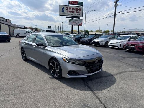 Used 2021 Honda Accord Sport Special Edition image 4