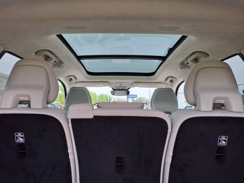 New 2026 Volvo XC90 B6 Ultra w/ Lounge Package AWD/4WD image 23