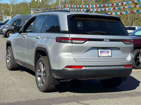 New 2026 Jeep Grand Cherokee Limited AWD/4WD image 3