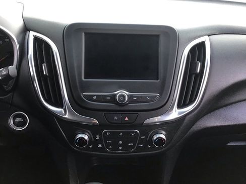 Used 2022 Chevrolet Equinox LT image 25