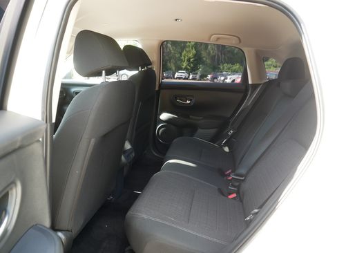 Used 2025 Honda HR-V LX image 34
