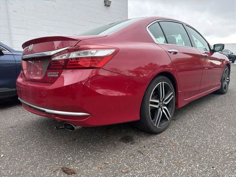 Used 2017 Honda Accord Sport Special Edition image 5