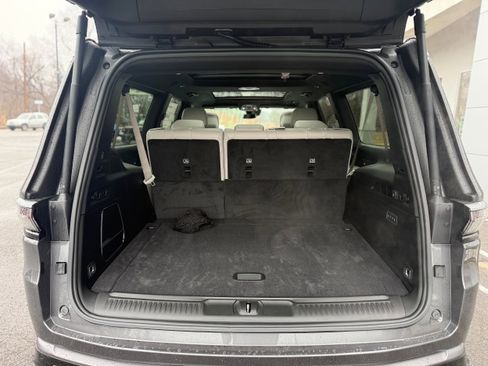 New 2026 Jeep Grand Wagoneer L 4WD image 11