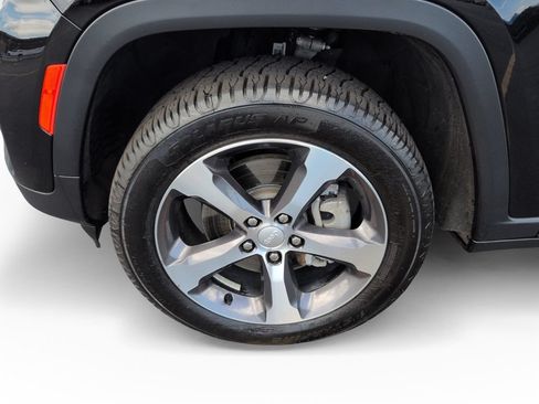 Used 2023 Jeep Grand Cherokee 4WD 4xe image 30