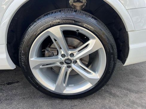 Used 2019 Audi Q7 3.0T Prestige AWD/4WD image 31