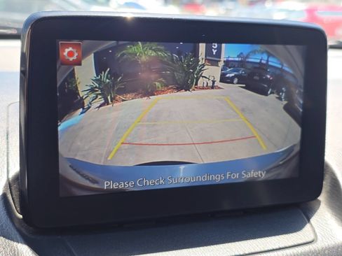 Used 2019 Toyota Yaris XLE FWD image 36