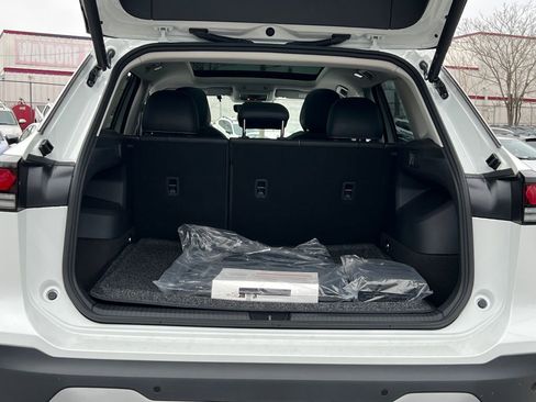 New 2026 Volkswagen Tiguan SE image 15