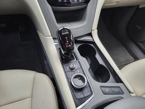 Used 2020 Cadillac XT6 Premium Luxury FWD image 29