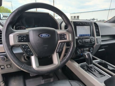 Used 2020 Ford F150 Lariat RWD image 15
